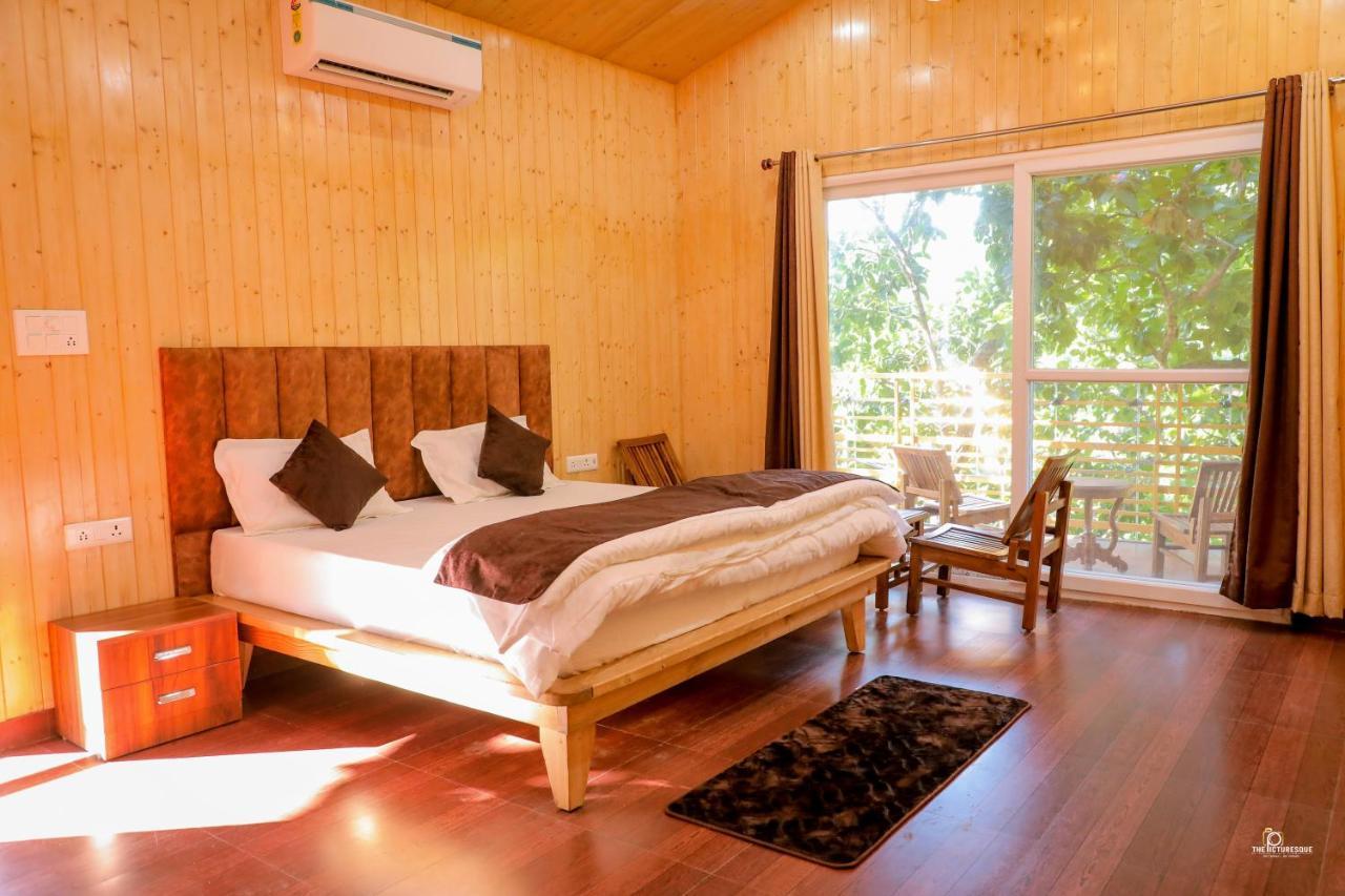 Suryoday Resort Lansdowne Luaran gambar