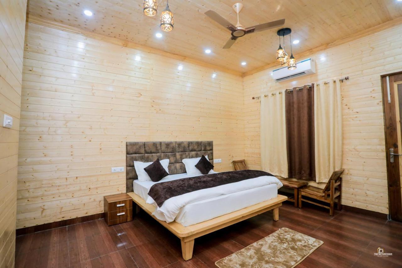 Suryoday Resort Lansdowne Luaran gambar