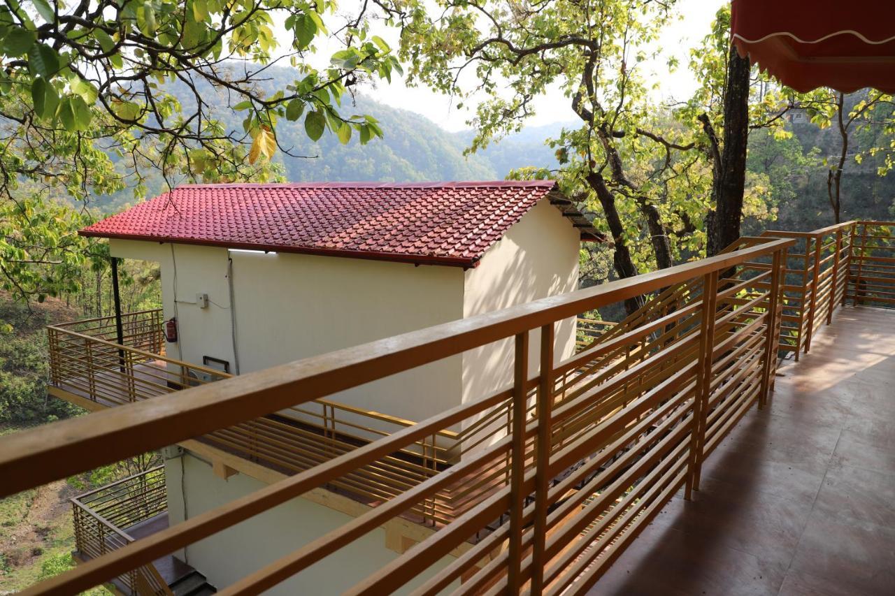 Suryoday Resort Lansdowne Luaran gambar