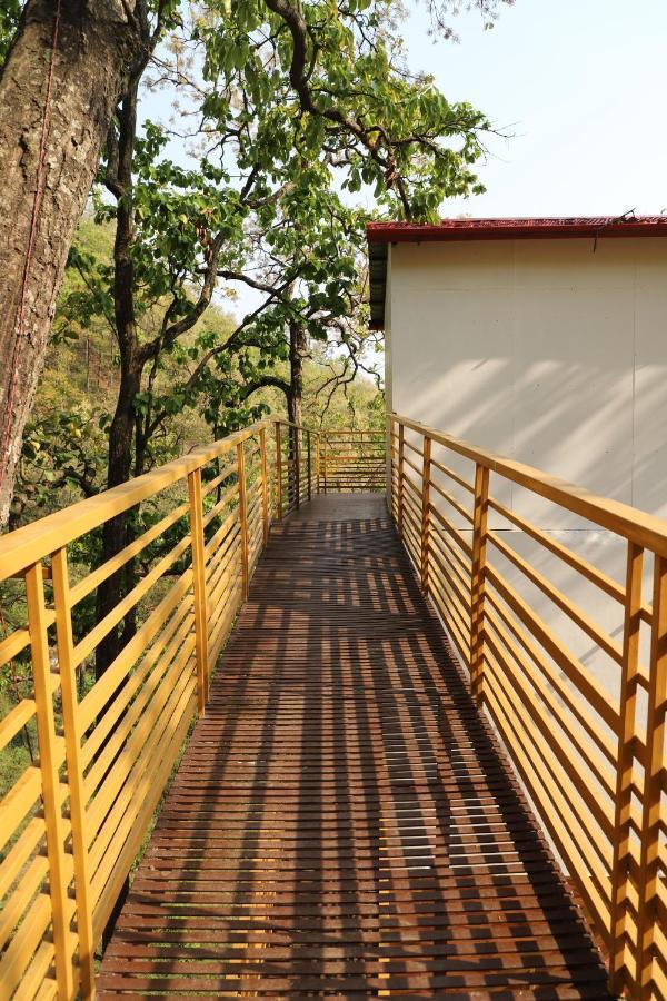 Suryoday Resort Lansdowne Luaran gambar